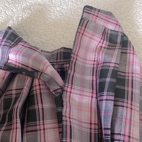 Pink and black pleated skirt - Picture 2 of 2